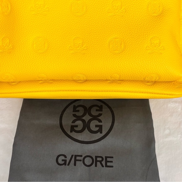 G/FORE Cyber Embossed Full Grain Genuine Leather Skull & Tees Unisex Backpack - Picture 5 of 16